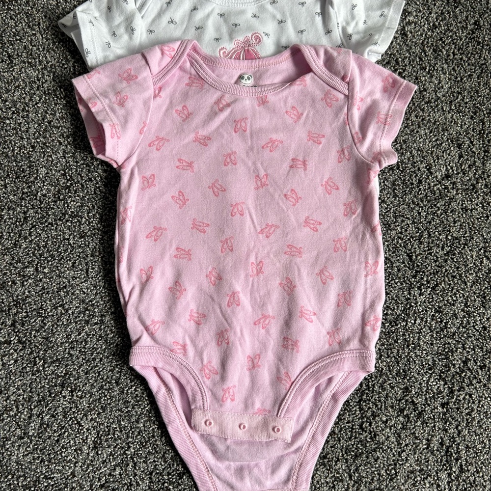 Charming Pink Bunny Print Bodysuit